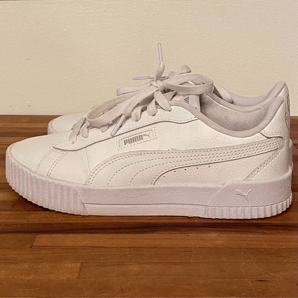 Puma White Woman's Size 7.5
